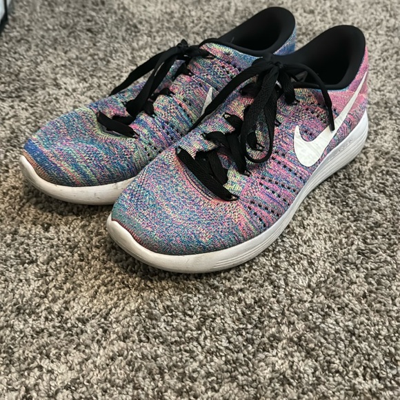 NIKE FLYNIT LUNAREPIC rainbow/multi-color used size 9 US WOMAN - Picture 3 of 11